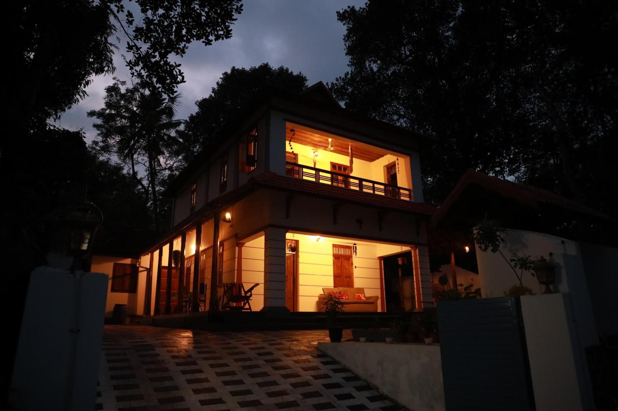 Kovalam Lake View Villa Vellayani Extérieur photo