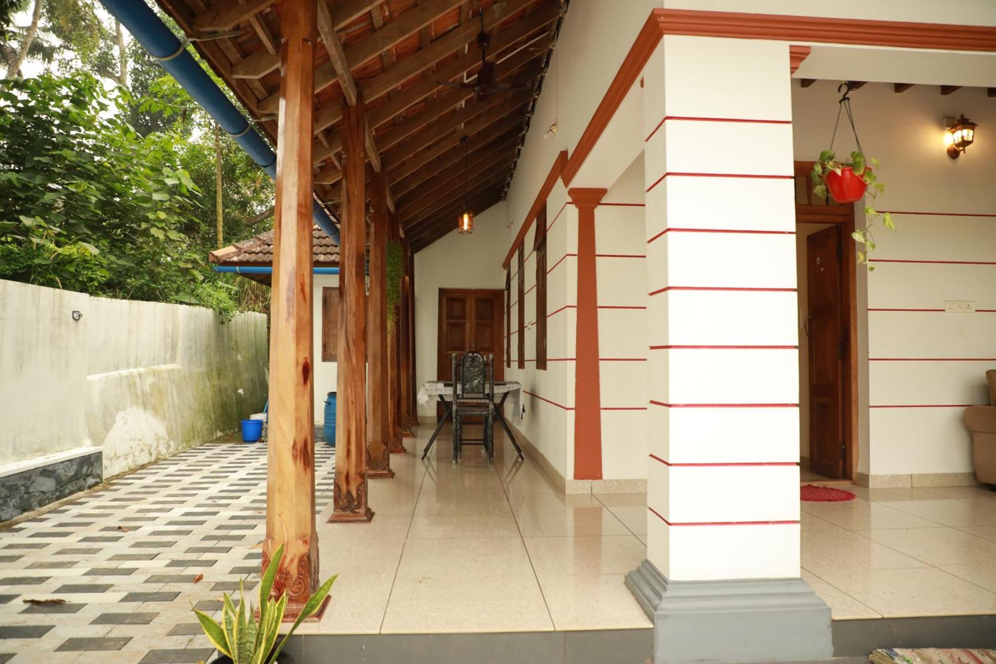 Kovalam Lake View Villa Vellayani Extérieur photo