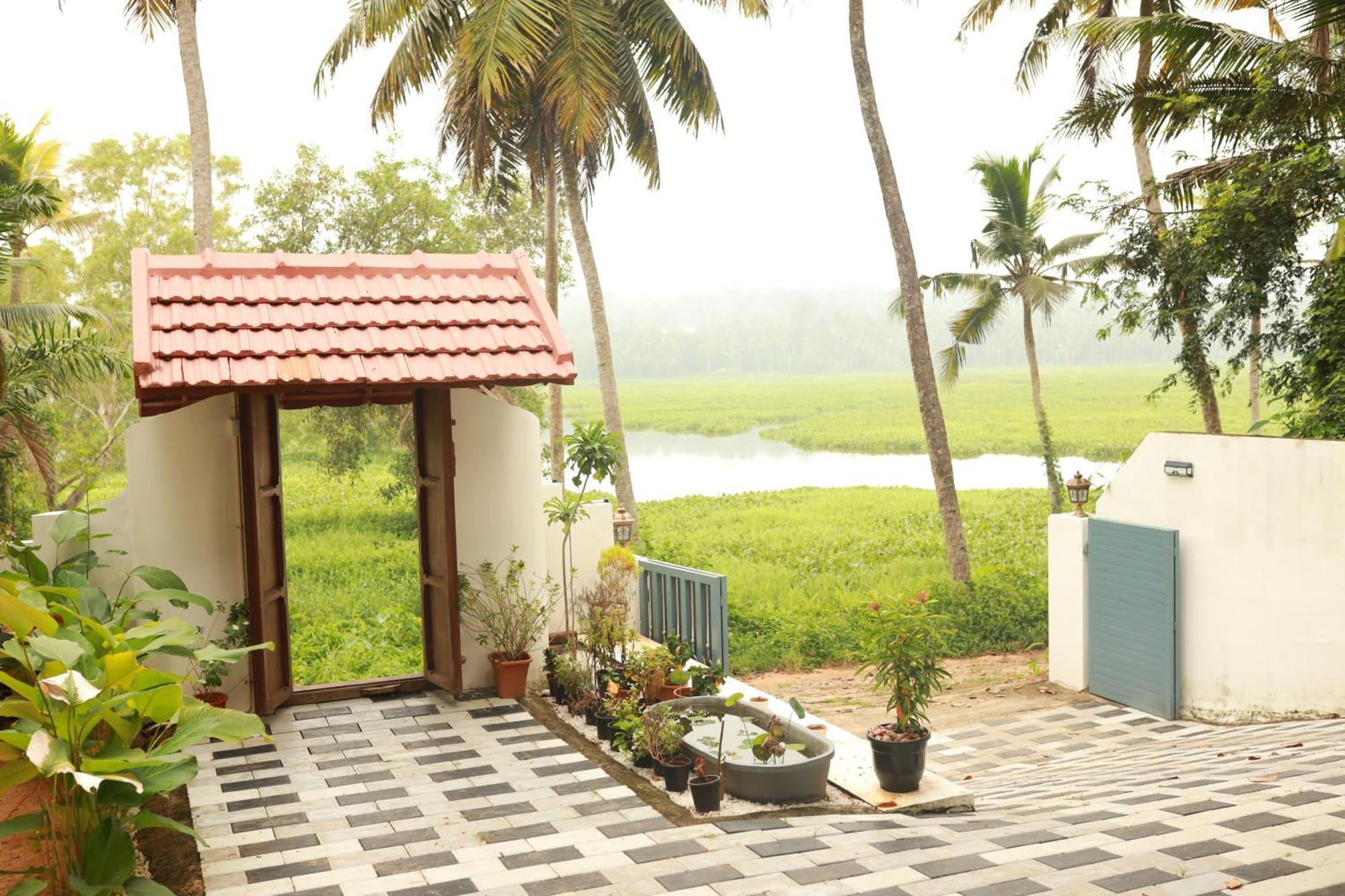 Kovalam Lake View Villa Vellayani Extérieur photo