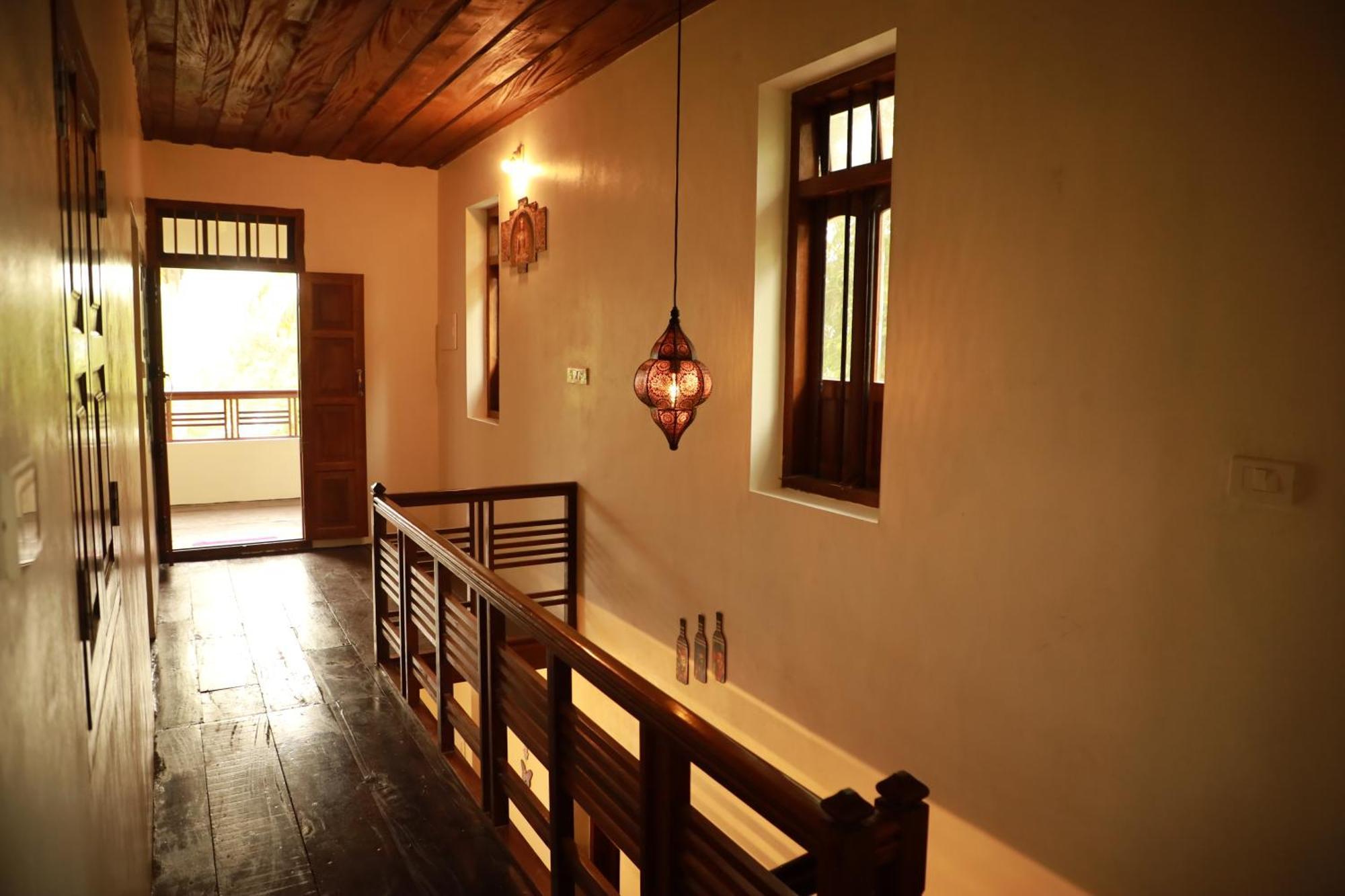 Kovalam Lake View Villa Vellayani Extérieur photo